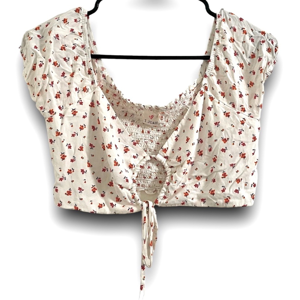I <3 Joah Off White Women's Sz.Lg Floral Ruffle Crop Top